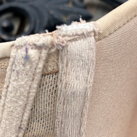 Calvin Klein Nude Convertible Bra - Picture 7 of 8